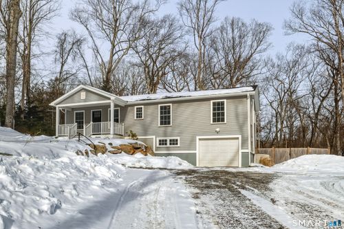 8 Egypt Ln, Clinton, CT, 06413-2513 | Card Image