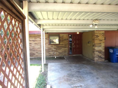 203 Yorkshire Ct, Euless, TX, 76040-4181 | Card Image