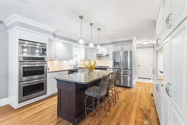 104 Holliston St, House other with 4 bedrooms, 3 bathrooms and 4 parking in Medway MA | Image 7