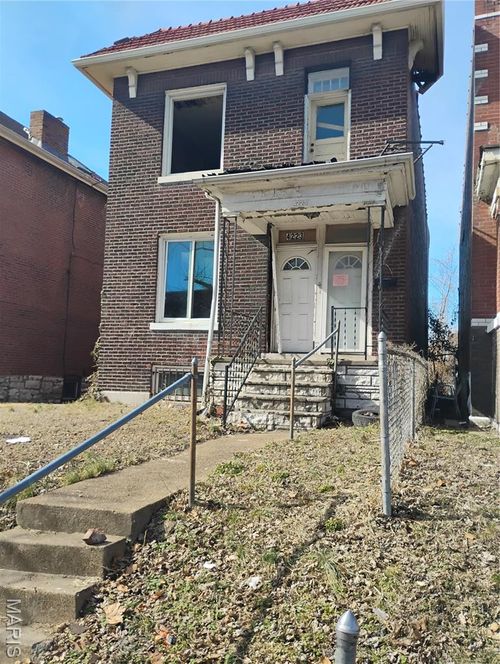 4223 Athlone Ave, Saint Louis, MO, 63115-3008 | Card Image