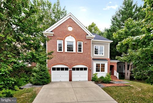 8002 Ellingson Dr, CHEVY CHASE, MD, 20815-3030 | Card Image