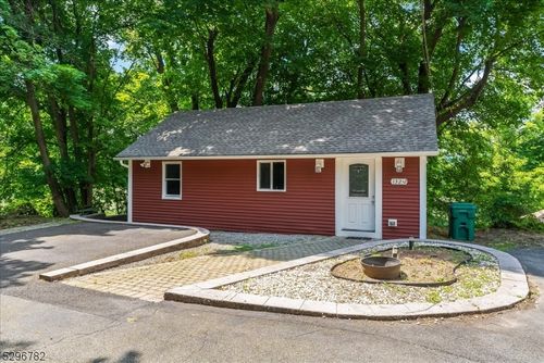 132 Sparta Ave, Newton, NJ, 07860-2638 | Card Image