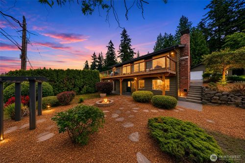 2536 Island View Ln, Lummi Island, WA, 98262-8631 | Card Image