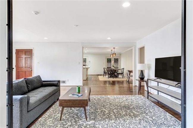 155 Worth Dr, House other with 3 bedrooms, 2 bathrooms and null parking in Atlanta GA | Image 6
