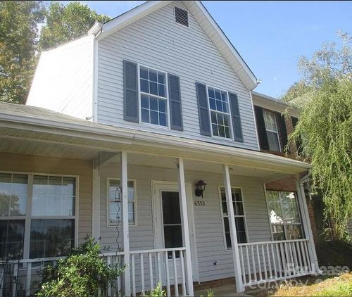 6332 Windsor Gate Ln, Charlotte, NC, 28215-4200 | Card Image