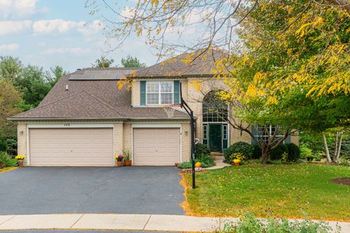 102 Quinlan Ave, Dekalb, IL, 60115-8206 | Card Image