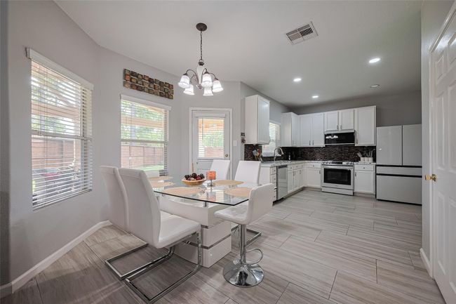 723 Pine Thicket Ct, House other with 3 bedrooms, 3 bathrooms and 2 parking in Spring TX | Image 16