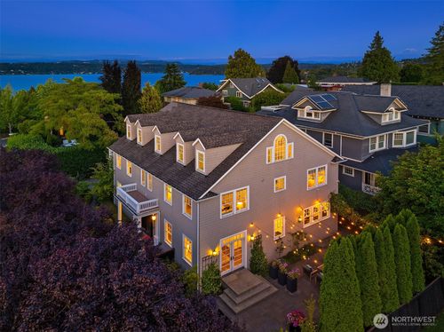 3202 Hunter Blvd S, Seattle, WA, 98144-7030 | Card Image