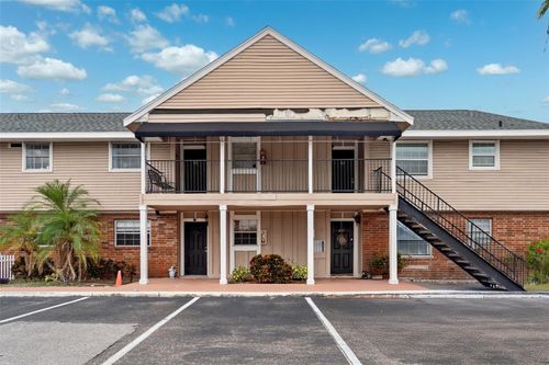 apt-808-200 Country Club Dr, LARGO, FL, 33771-2280 | Card Image
