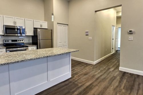 2c-82 Concord St, Framingham, MA, 01702 | Card Image