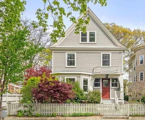 65 Wendell St, Cambridge, MA, 02138-1963 | Card Image