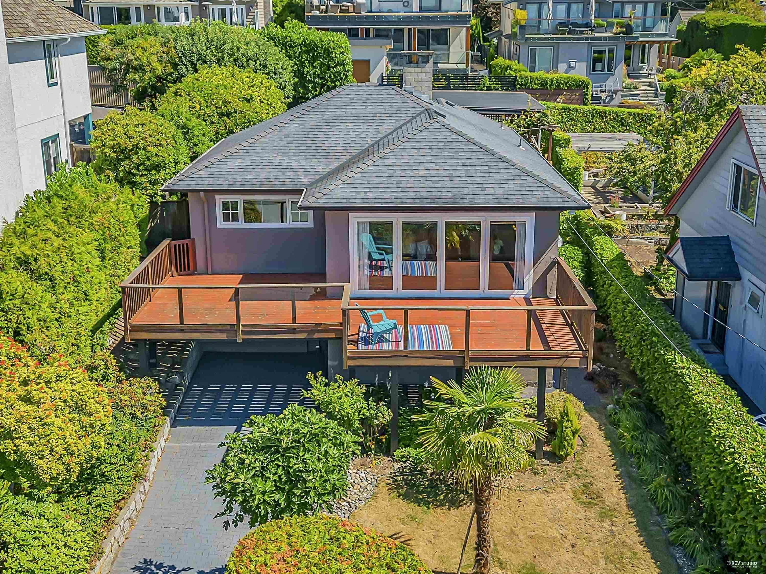 1374 21 St Street, House other with 2 bedrooms, 2 bathrooms and 3 parking in West Vancouver BC | Image 40