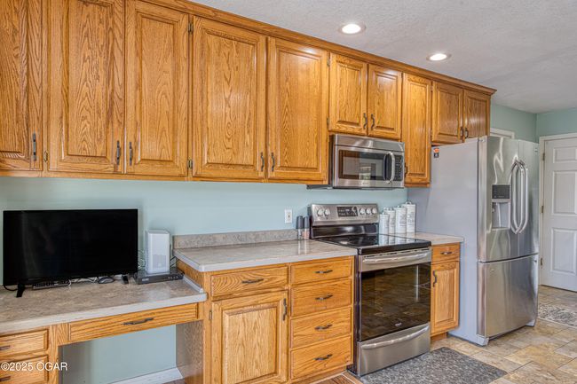 408 Walton St, House other with 5 bedrooms, 4 bathrooms and null parking in Carl Junction MO | Image 9