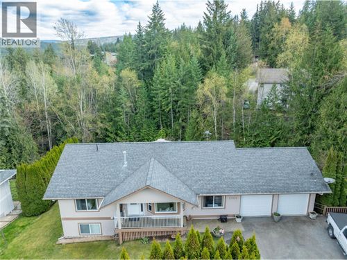 2524 Parkdale Place, Blind Bay, BC, V0E1H1 | Card Image