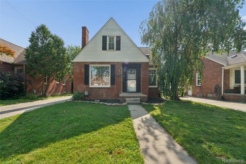 2745 21st St, Wyandotte, MI, 48192-4812 | Card Image