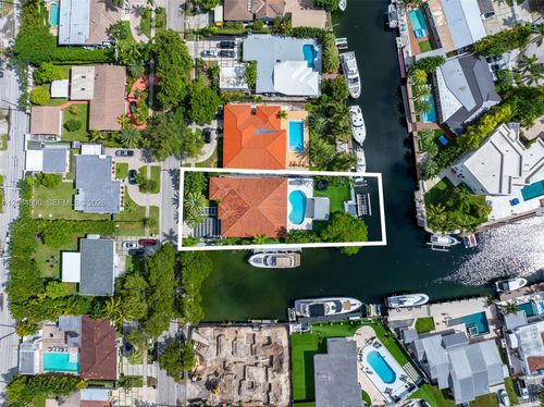 12905 Ixora Rd, North Miami, FL, 33181-2315 | Card Image