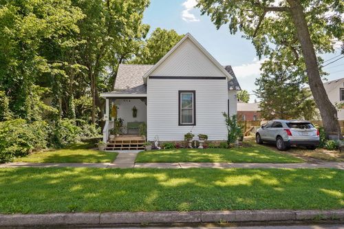 528 W Webster St, Springfield, MO, 65802-1845 | Card Image