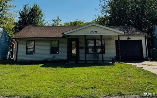 706 Saint Barbara Ln, Cahokia, IL, 62206-1725 | Card Image