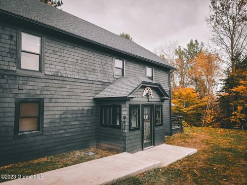 2810 Wilmington Rd, Lake Placid, NY, 12946-3606 | Card Image