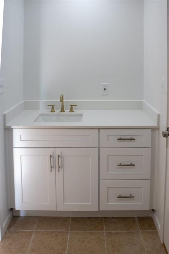 Primary Bathroom Vanity | Image 14