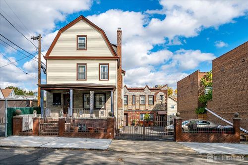 312 Rhode Island Ave, East Orange, NJ, 07018-1883 | Card Image