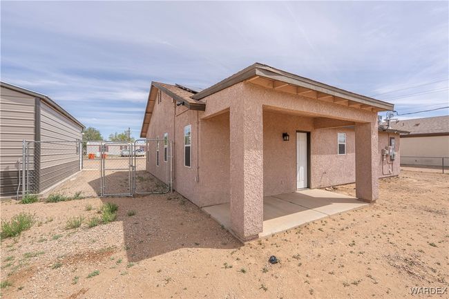 Back of Structure | Image 11