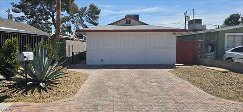 315 Arnold St, Las Vegas, NV, 89106-3901 | Card Image