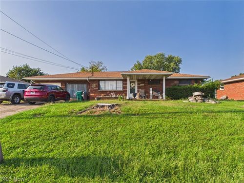 2537 16th Ave, Parkersburg, WV, 26101-6412 | Card Image