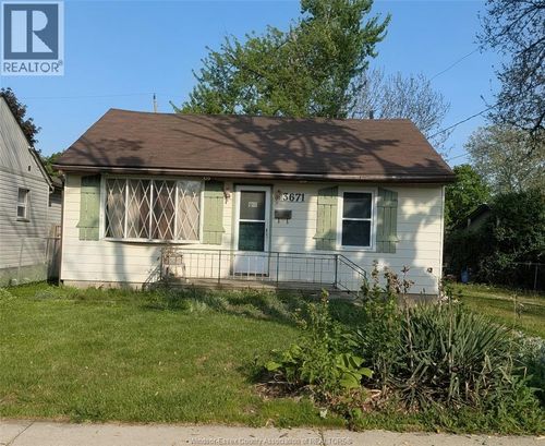 3671 Mulford Court, Windsor, ON, N9C1W8 | Card Image