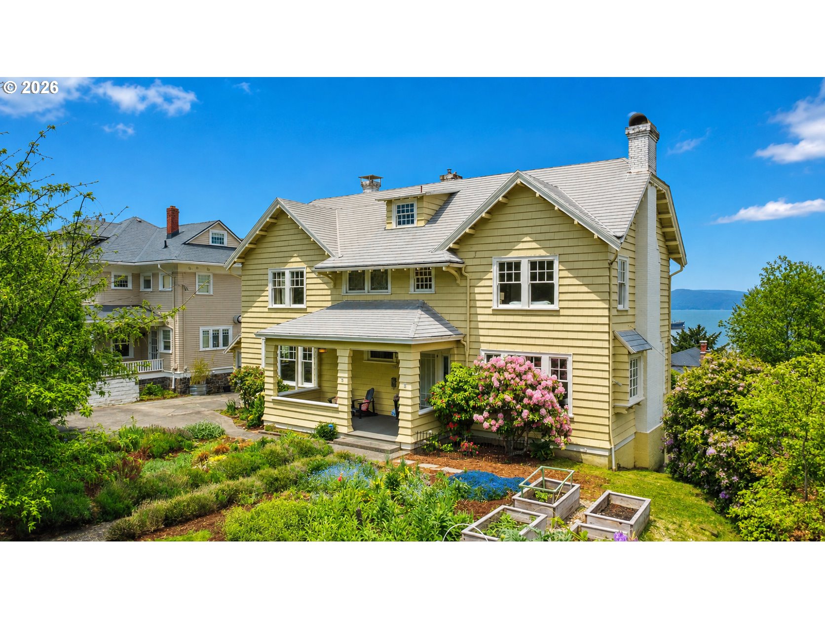 Residential in Astoria