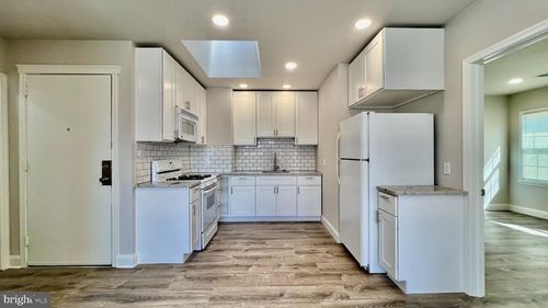 3f-2001 Middleton Street, PHILADELPHIA, PA, 19138 | Card Image