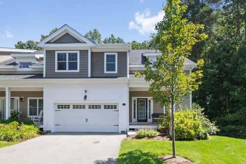 unit-3-226 Pond St, Natick, MA, 01760-4376 | Card Image