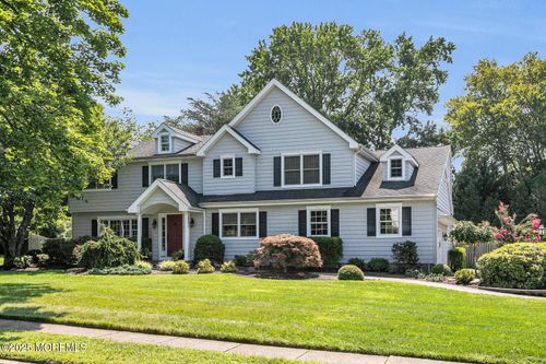 11 Mayflower Dr, Red Bank, NJ, 07701-5110 | Card Image