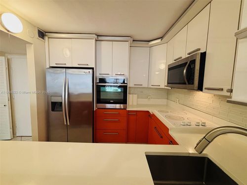 apt-622-1817 S Ocean Dr, Hallandale Beach, FL, 33009-4943 | Card Image