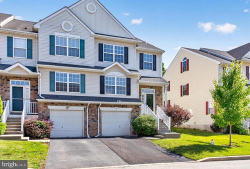 323 Glenn Rose Cir, KING OF PRUSSIA, PA, 19406-1785 | Card Image