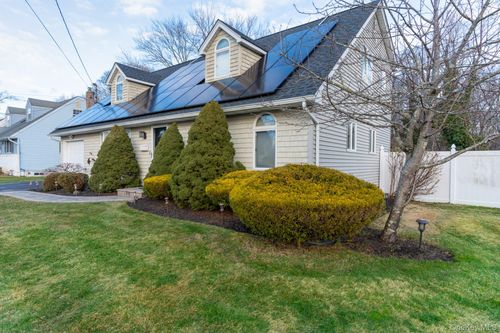 65 Birchbrook Dr, Smithtown, NY, 11787-3601 | Card Image