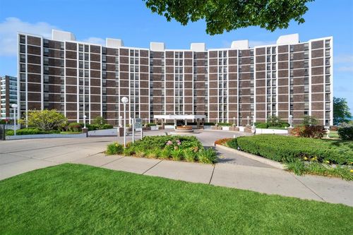 unit-4a-1500 Sheridan Rd, Wilmette, IL, 60091-1880 | Card Image