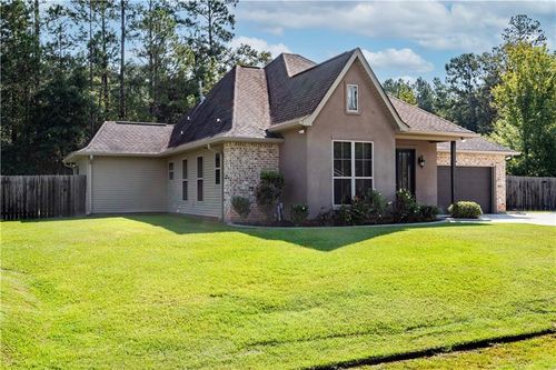 300 Summit Ct, Covington, LA, 70435-0693 | Card Image