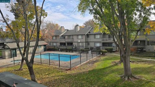 1123 Chadwick Cir, Bay Point, CA, 94565-3295 | Card Image