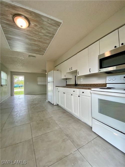 1534 Oak Dr, FORT MYERS, FL, 33907-2816 | Card Image