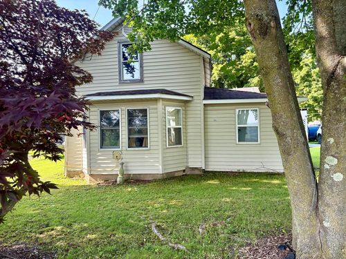 1009 Front St, Athens, PA, 18810-9471 | Card Image