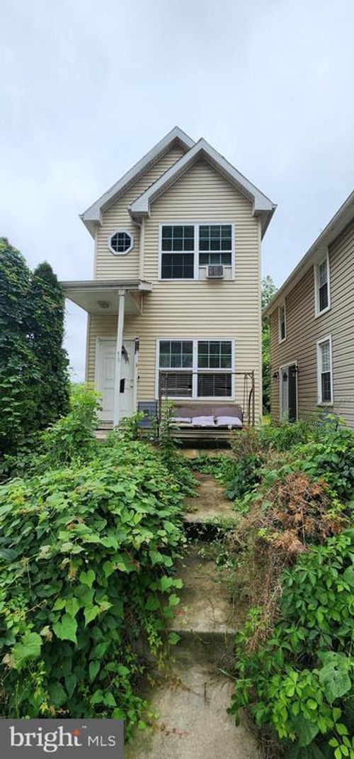 19 N Virginia Ave, BRUNSWICK, MD, 21716-1119 | Card Image