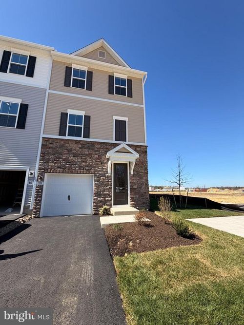 58 Silverbell Ave, Berlin, NJ, 08009 | Card Image