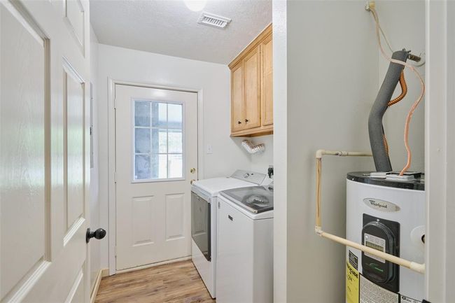 27548 Log Cabin Rd N, House other with 4 bedrooms, 2 bathrooms and 2 parking in Montgomery TX | Image 23