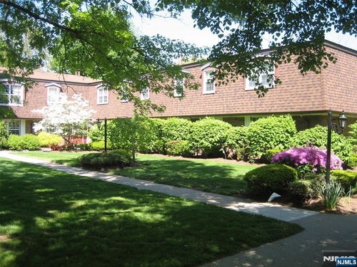255 Piermont Rd, Cresskill, NJ, 07626-1559 | Card Image