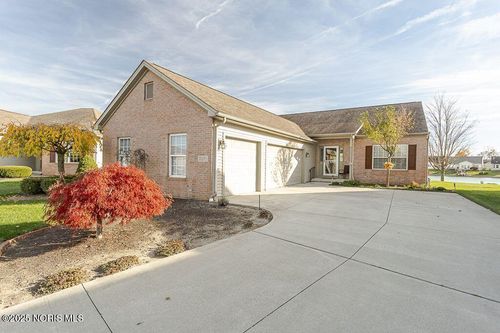 7055 Nautica Ct, Maumee, OH, 43537-8645 | Card Image