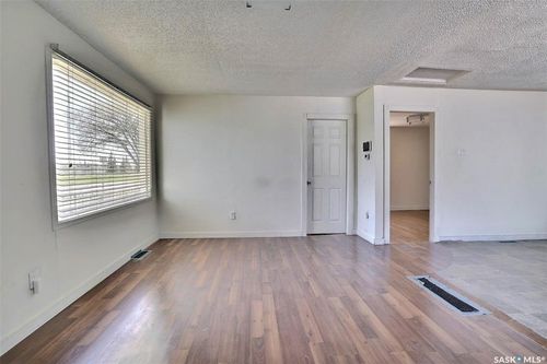 1776 Alexandra St, Regina, SK, S4T4P2 | Card Image