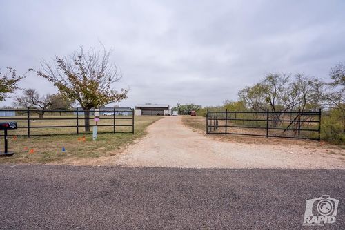 6837 Robert Dr, San Angelo, TX, 76905-8639 | Card Image