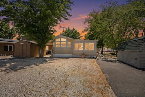 157 Fossil Cove Ln, Wilmington, IL, 60481-8517 | Card Image