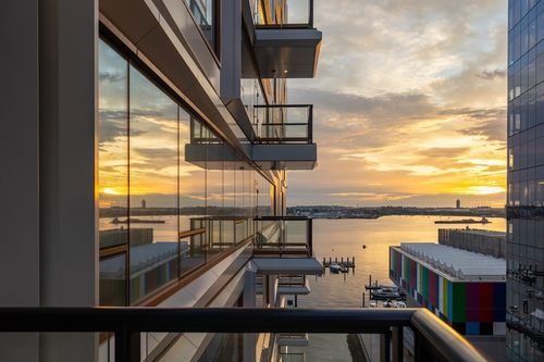 9j-1 Harbor Shore Drive, Boston, MA, 02210 | Card Image